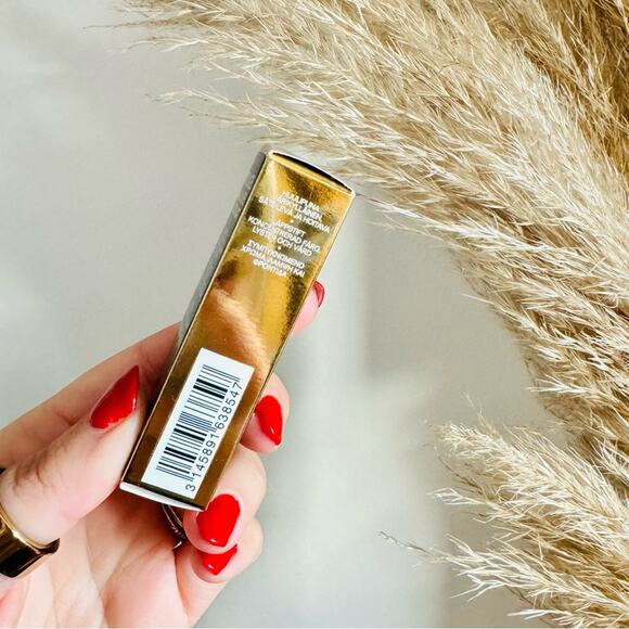 NEW CHANEL Rouge Allure L’extrait Lipstick Luxury Red Moisturizing Lip Color - Picture 7 of 16